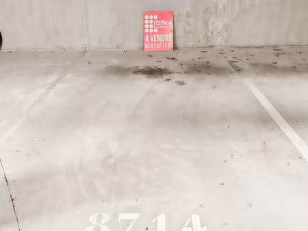 parking / box les sables d olonne - secteur ylium