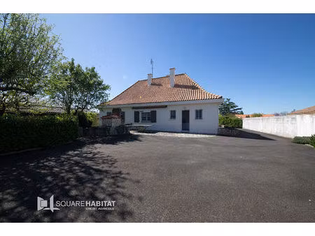 maison longeves 6 pièce(s) 173.41 m2 / 4 chambres avec garage et jardin 85200 longeves