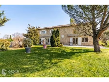 maison de 7 pièces de luxe en vente à pommiers  france