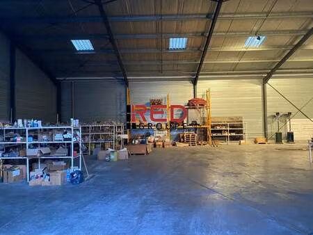 location entrepôt 335 m²