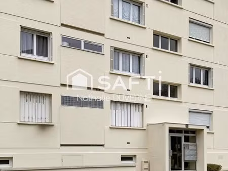 appartement 79 m2 - 3 chambres - rer c - commerces - ecoles - à pieds