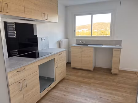 appartement type 4 refait à neuf