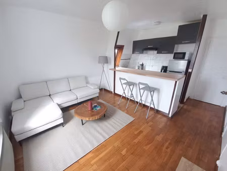 t2 / 37m² / les ardoines (rer c)