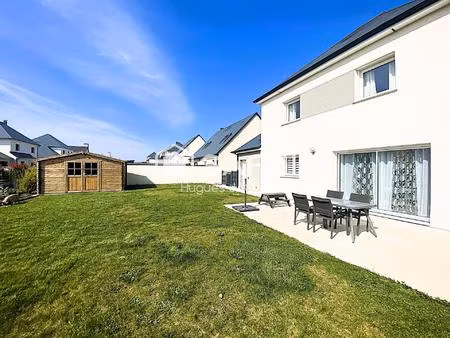 maison moderne avec 4 chambres  garage et jardin