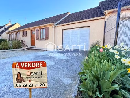 jolie maison de plain pied avec garage avec jardin