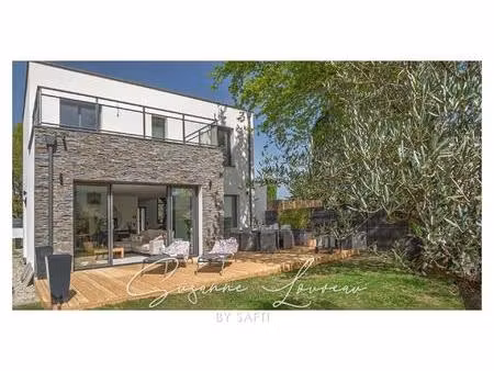 année 2022 : de l’espace  de la lumière  du savoir-vivre…