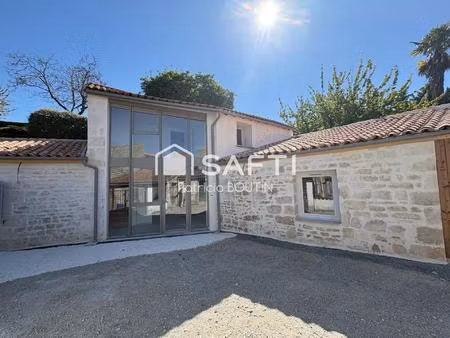 maison en pierre 3 chambres  deux salle d'eau + place de parking a niort !