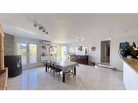 villa de 168 m2 sur 2957 m2  5 chambres