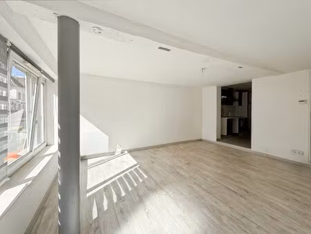 location appartement 2 pièces  39.23m²  fleury