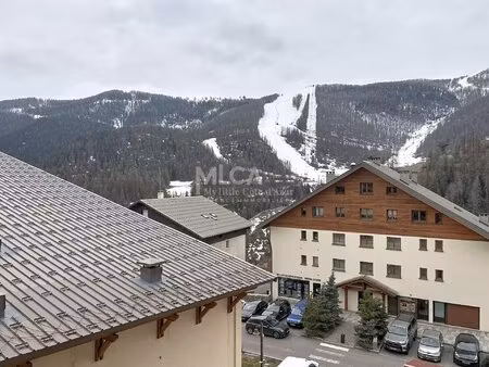 auron studio avec balcon centre station