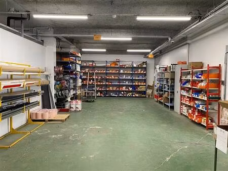 vente local d'activités chatou 1 600 m²