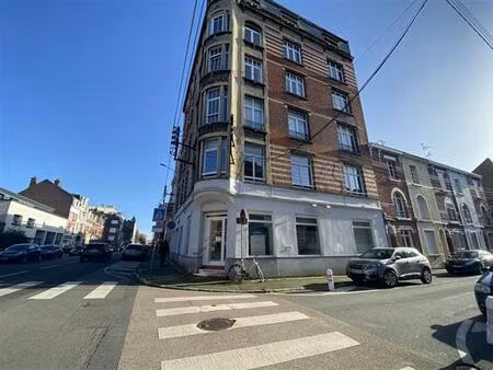 location bureau la madeleine 110 m²