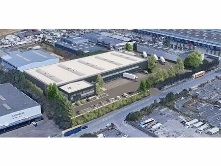 location entrepôt / local d'activités le bourget 13 392 m²