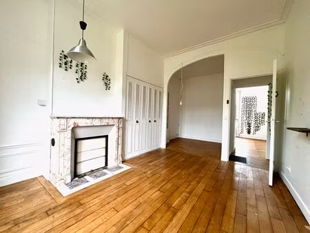 local commercial 2 pièces 33 m² à louer montereau-fault-yonne 77130 ? | era immobilier