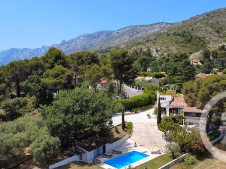 maison de standing à puyloubier