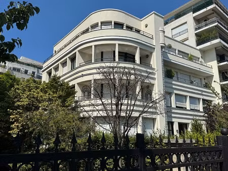 maison de luxe à vendre dans le quartier bécon