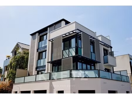 maison de luxe à vendre dans le quartier le petit pont amphibie