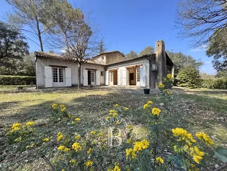 maison de luxe à vendre dans le quartier nord