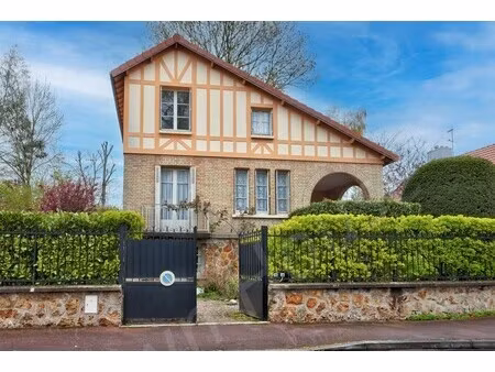maison de luxe à vendre dans le quartier plateau de cazes