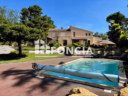 villa de luxe à vendre à cruzy