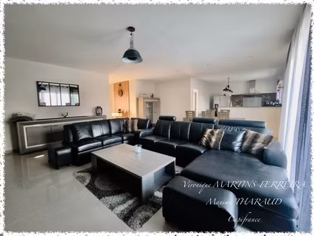 maison plain-pied 4 chambres + piscine chauffée + dépendance 72 m² – quincy