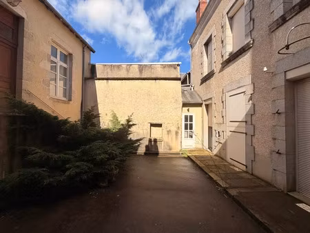 vente maison 13 pièces 210 m² à aigurande (36140)  129 600 €