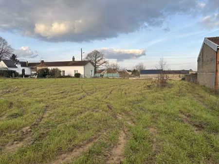 achat terrain 1 296m² lencloitre 86140