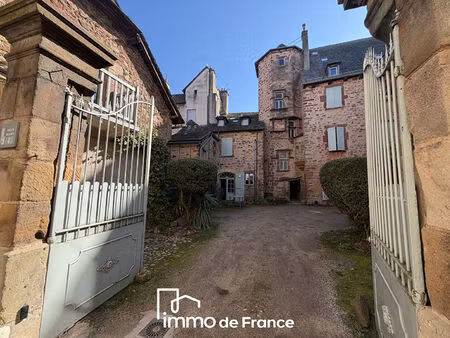 charmant local dans un immeuble classé du centre-ville