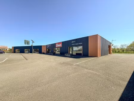 achat local commercial 383m² cavignac 33620