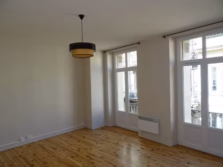 location appartement 1 pièce 34m² bordeaux 33000