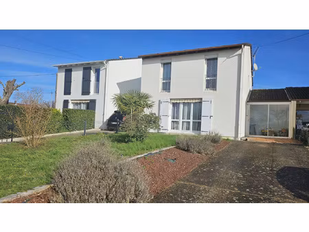 location maison 6 pièces 112m² poitiers 86000