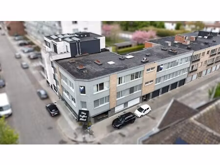 appartement van 96 m² dichtbij park met 2 kamers en mogelijke garage