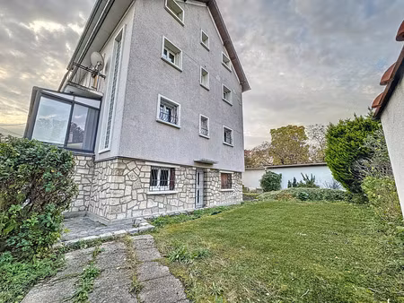 appartement 3 pièces avec grenier dans une petite résidence