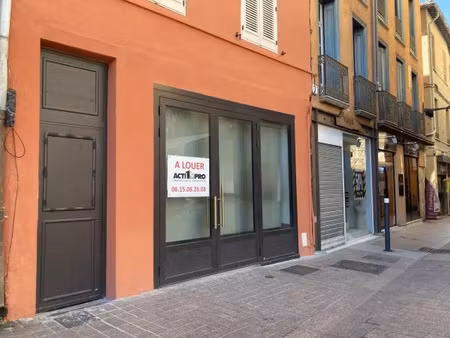 location commerce 150 m² à perpignan (66000)
