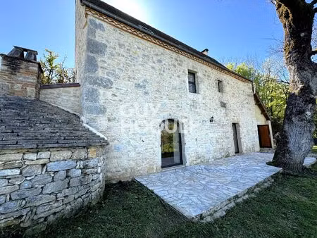 maison 5 pièces  en campagne.