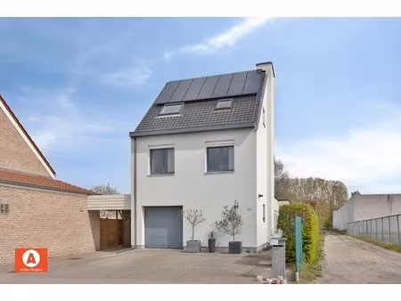 ruime woning met 5 slpk en prachtige tuin op topligging