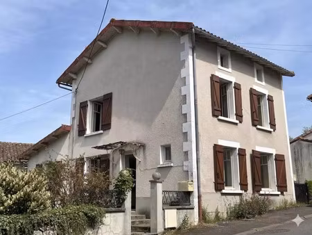 vente maison 5 pièces 83 m² chabanais (16150)