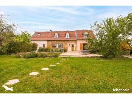 pavillon 6 pièces 140 m²