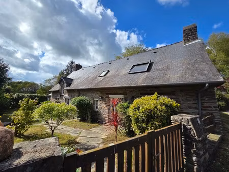 vente superbe longere en pierre-charme et sérénité dans un hameau guerledan (22)