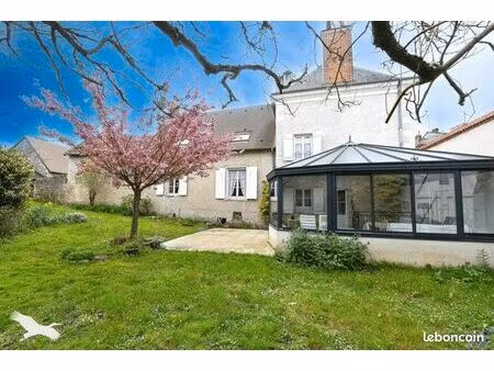 maison 14 pièces 325 m²