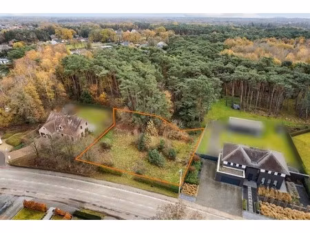 unieke bouwgrond van 1193m2 met 34m straatbreedte!