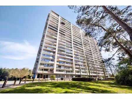 zonneweelde genk 2 slaapkamer appartement met extra berging en garage