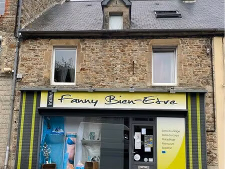 immeuble de rapport en pierre – 980 de loyers mensuels – dépendance aménageable