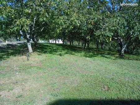 terrain 2 549 m² glanes