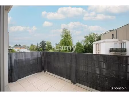 appartement 3 pièces 64 m²