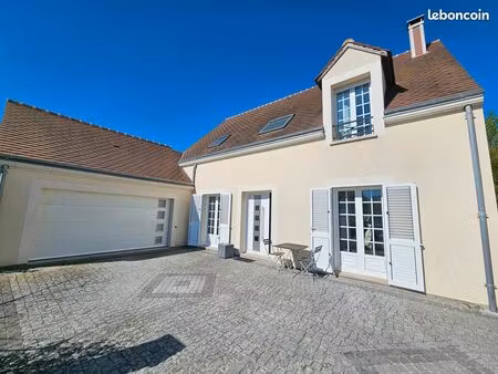 maison 6 pièces 144m²