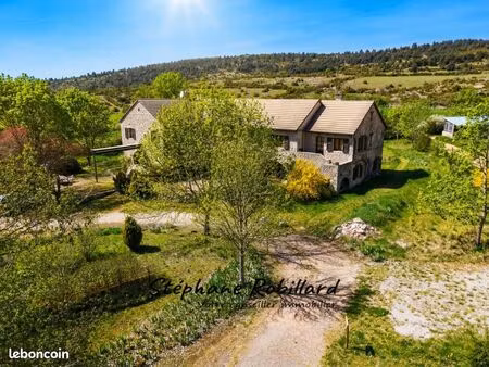 propriété 15 pièces 414 m²