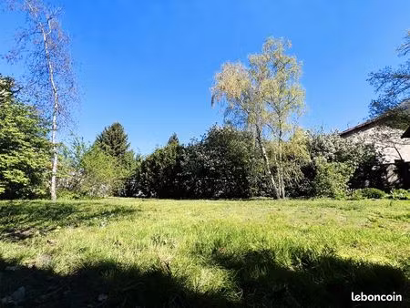 terrain ste foy les lyon limite 5e