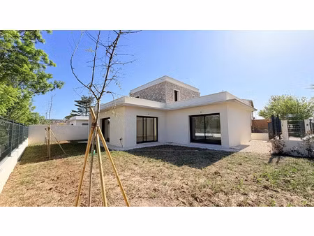 vente maison 4 pièces 125 m2 à pourrières