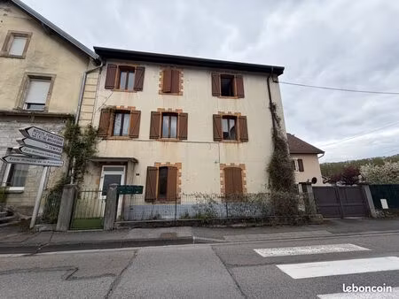 immeuble 157 m² mandeure
